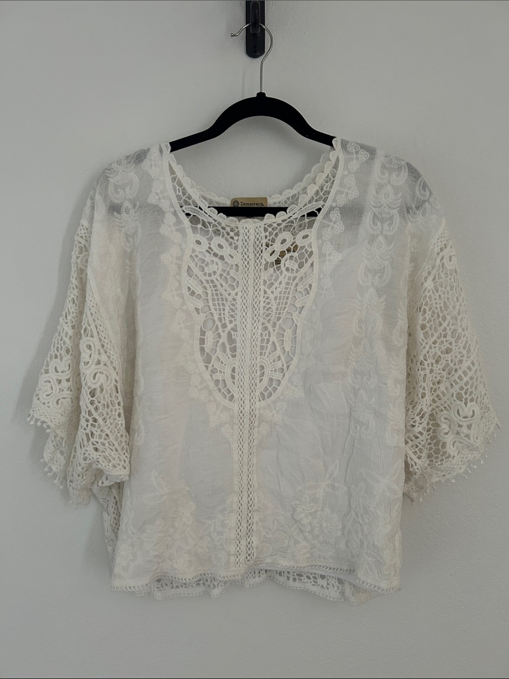 DEMOCRACY Crochet Lace Overlay & Tank Top White Boho Beach Romantic Sz M